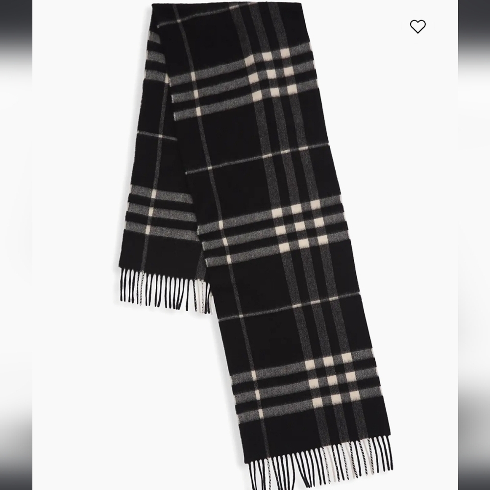 Burberry Black and White Checkered Men's Scarf